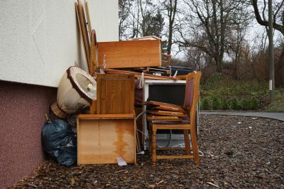 Old Furniture Disposal in Sacramento, CA